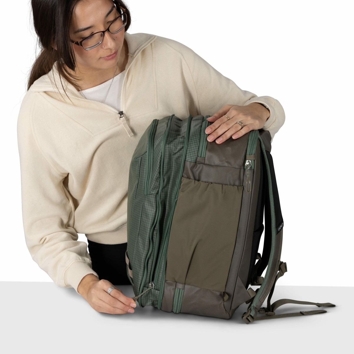 Transporter™ Expandable Travel Pack 26+6